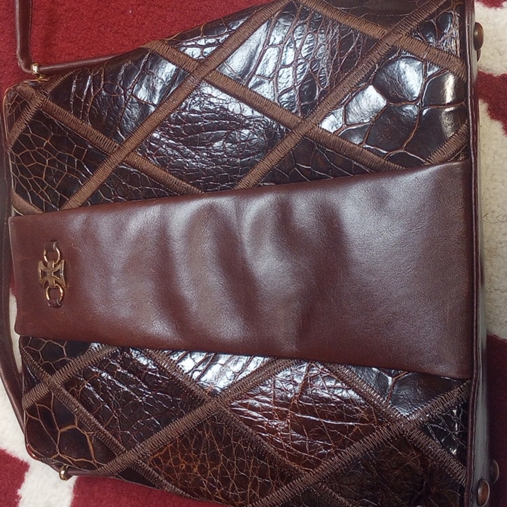 Justin pre ban patchwork Sea Turtle purse in a beautiful chocolate brown color